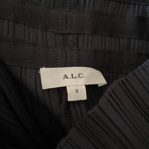 A.L.C. Stella Pleated Skirt in Black Plisse Woven Size 0 - Picture 7 of 12